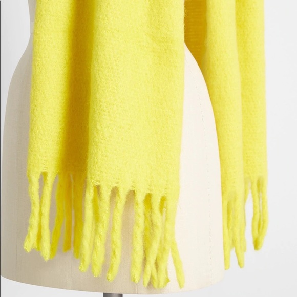 MODCLOTH Drive Me Cozy Scarf in Yellow - Picture 2 of 3